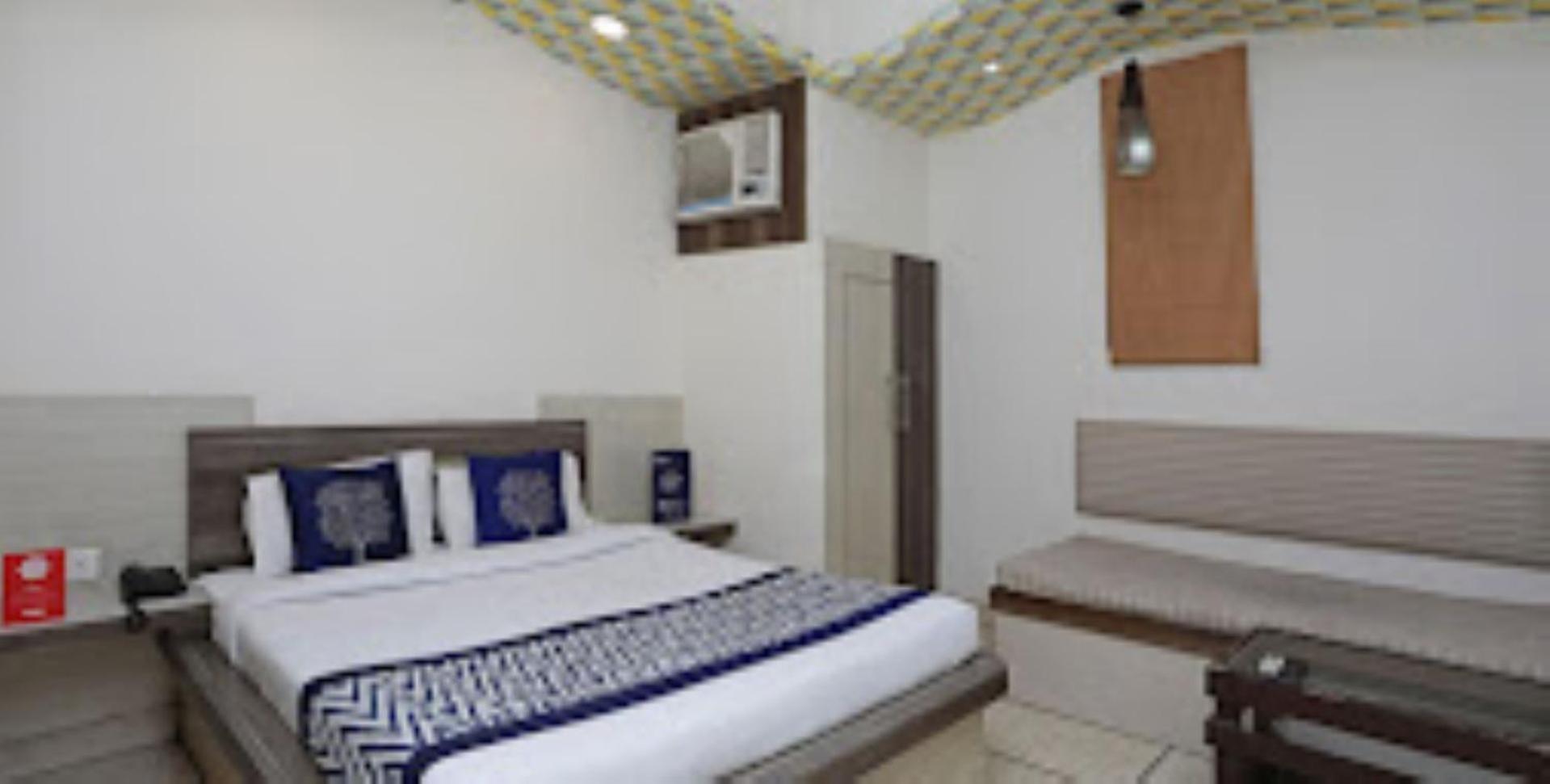 The Gagan Plaza Hotel กานปูร์ ภายนอก รูปภาพ