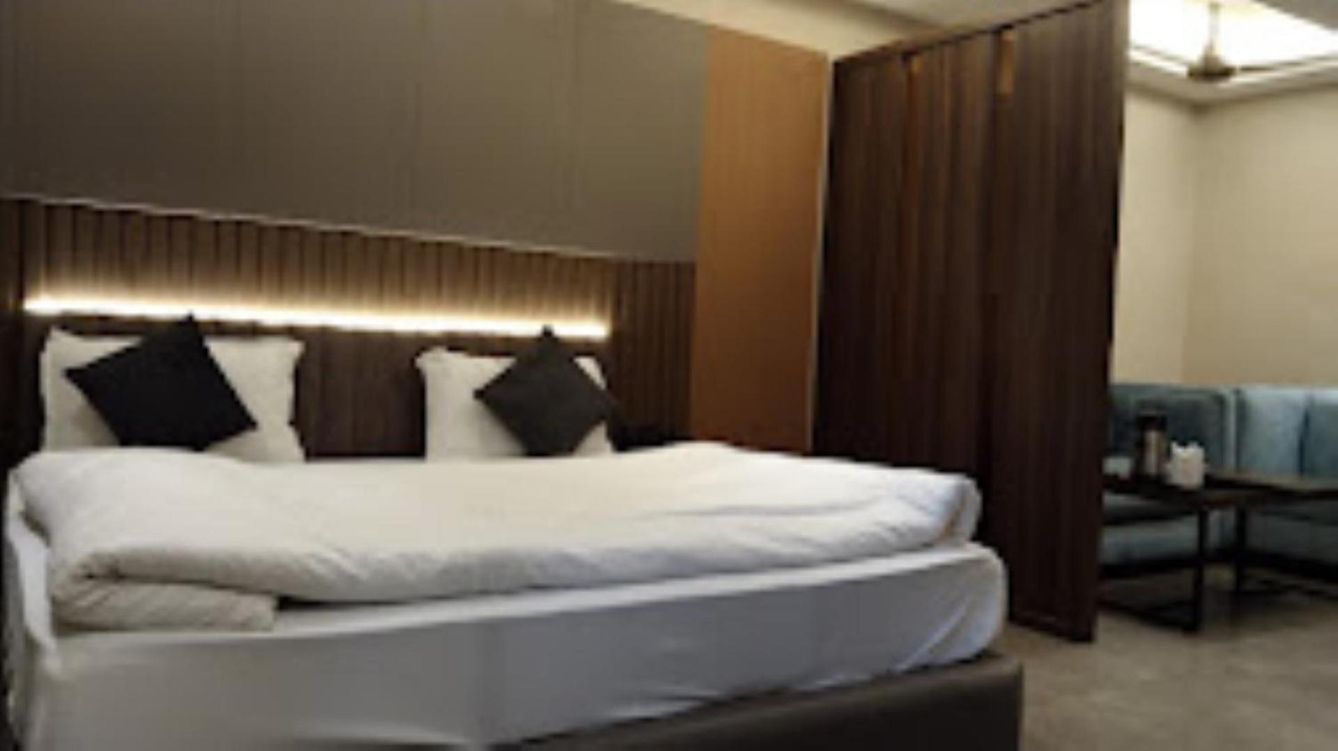 The Gagan Plaza Hotel กานปูร์ ภายนอก รูปภาพ